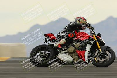 media/Jan-14-2023-SoCal Trackdays (Sat) [[497694156f]]/Turn 9 Set 2 (1130am)/